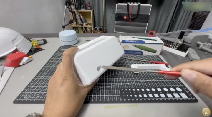 DIY 3D打印 MagSafe 无线充电座，让 iPhone 变身美型电子时钟！