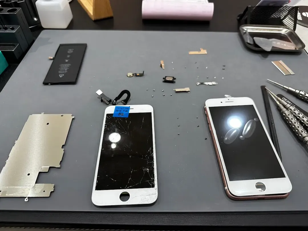 iPhone的手机屏幕破裂怎么办以及iPhone屏幕维修价格总整理！