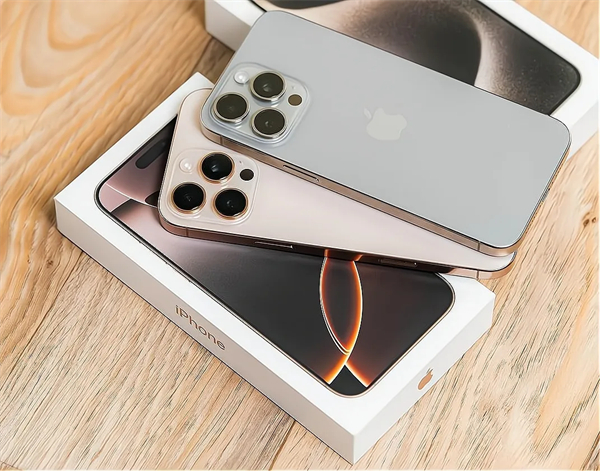 iPhone15ProMax全球第二，拒绝过气！