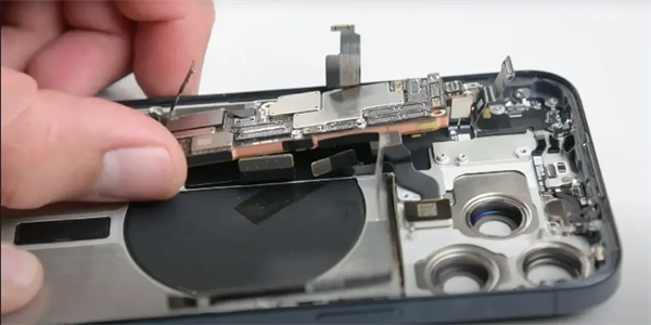 Apple 王炸新品，逆天强大