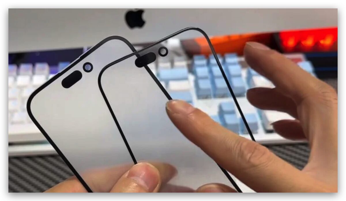 iPhone 15 Pro 实体模型机现身，这段 10 秒的视频带你抢先看