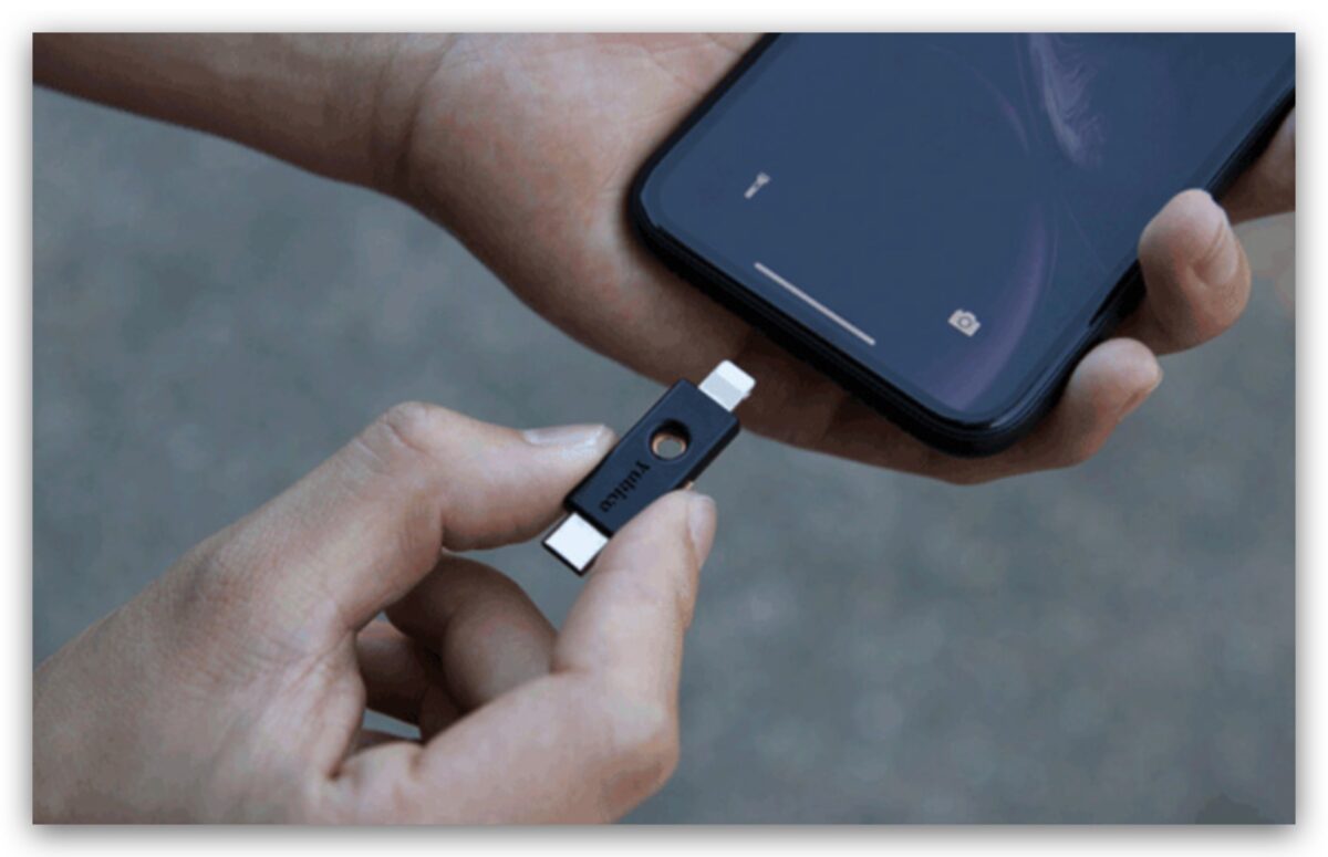 苹果将在 iOS 16.3 让 Apple ID 支援实体的安全密钥验证